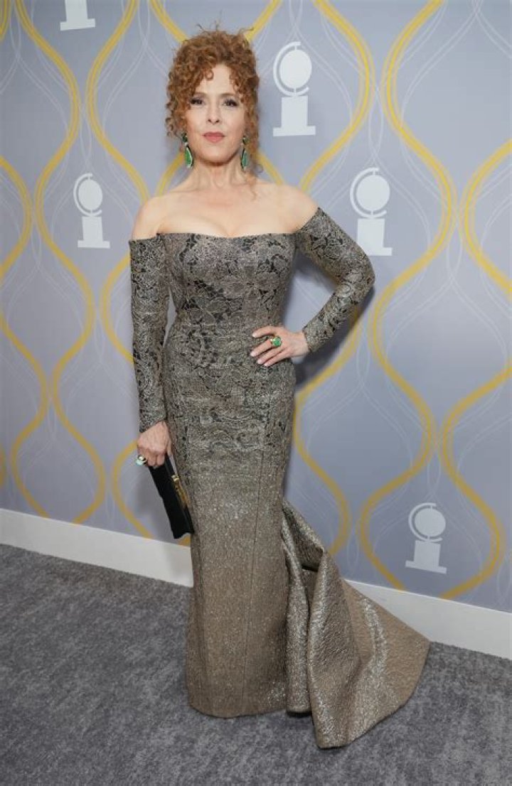 7 Weight Loss Tricks From Bernadette Peters — Celebwell