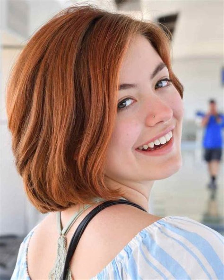 Alyssa Stonoha Wiki, Age, Birthday, Boyfriend, Height & More