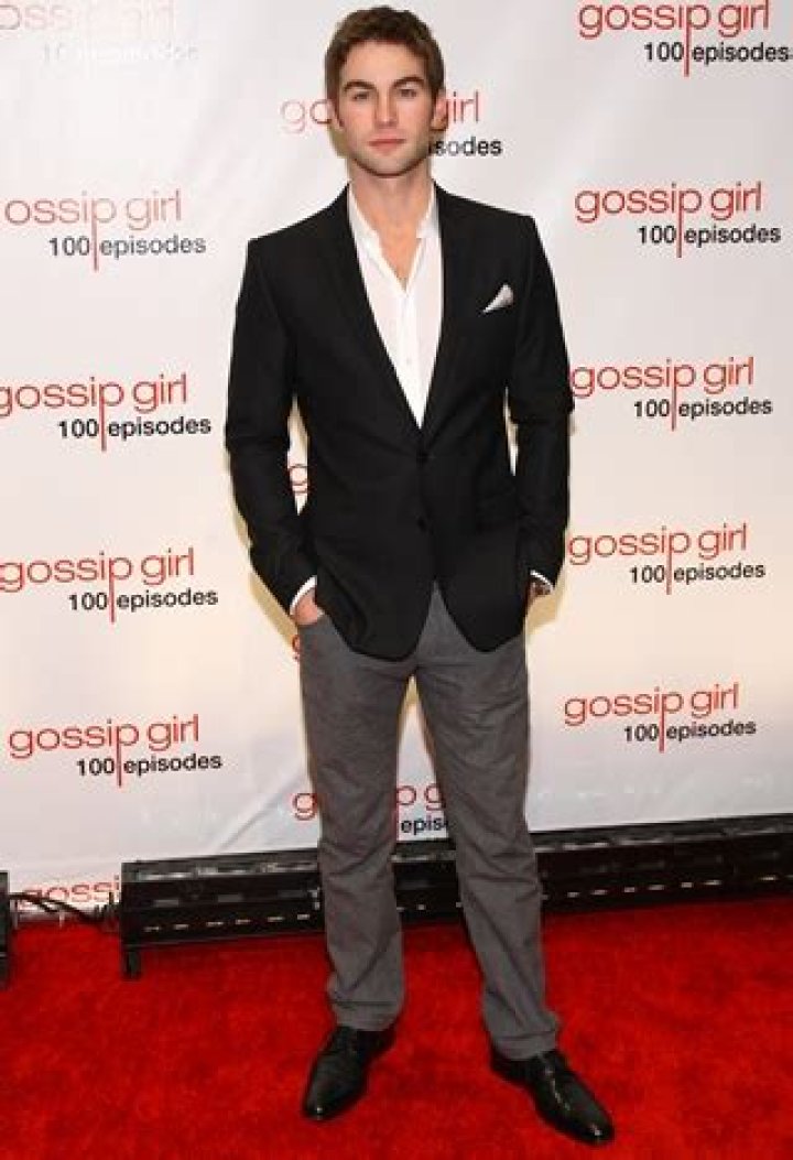 Chace Crawford Body Measurements Height Weight Age Shoe Size Vital Statistics