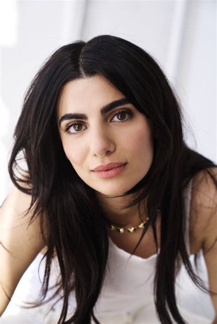 Claudia Doumit Bra Size, Age, Weight, Height, Measurements