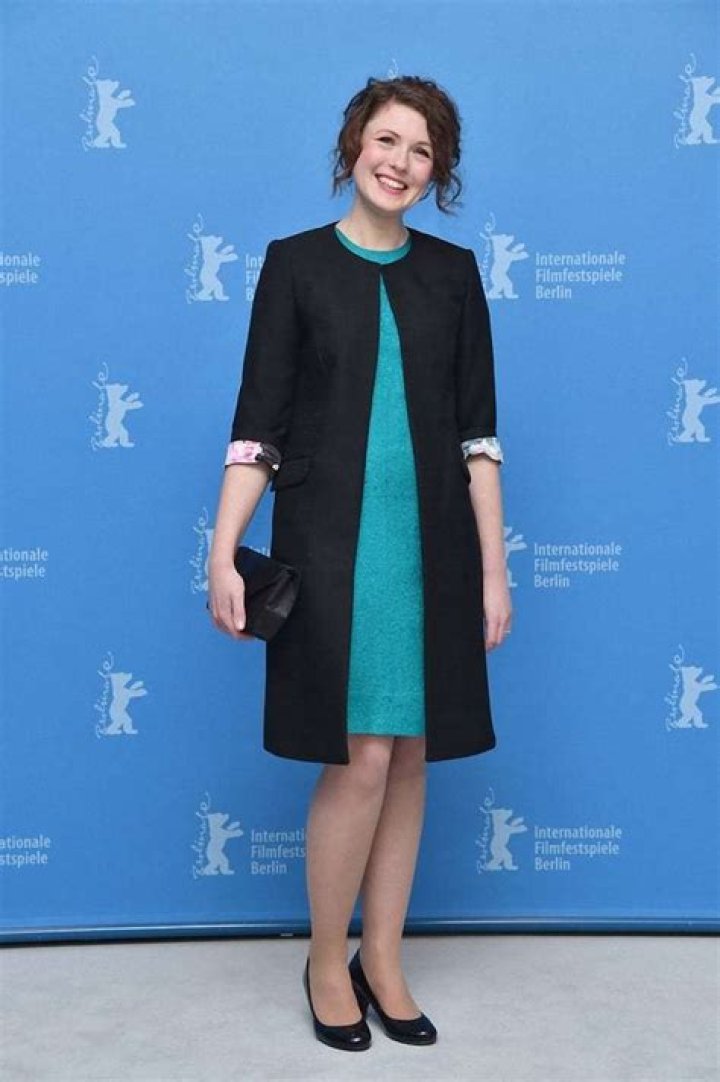 Hannah Steele Net Worth