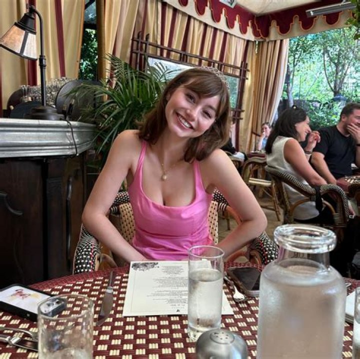 
How Much Money Does Lauren Lindsey Donzis Make? Latest Income Salary
