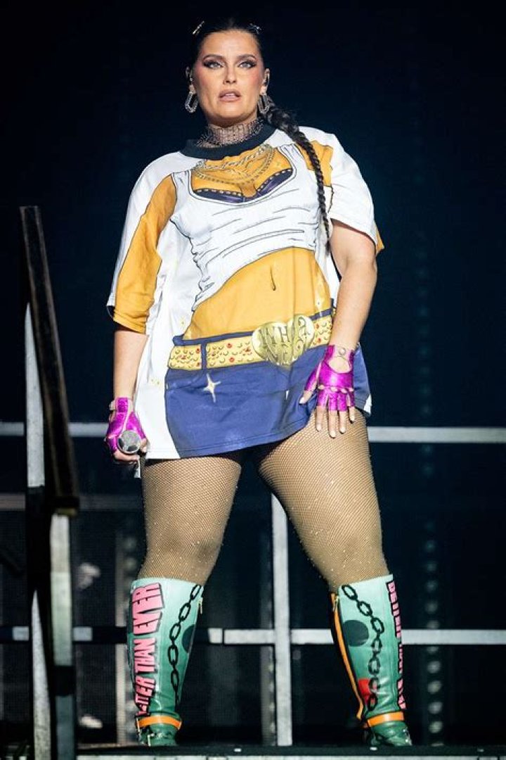 
How Much Money Does Nelly Furtado Make? Latest Income Salary
