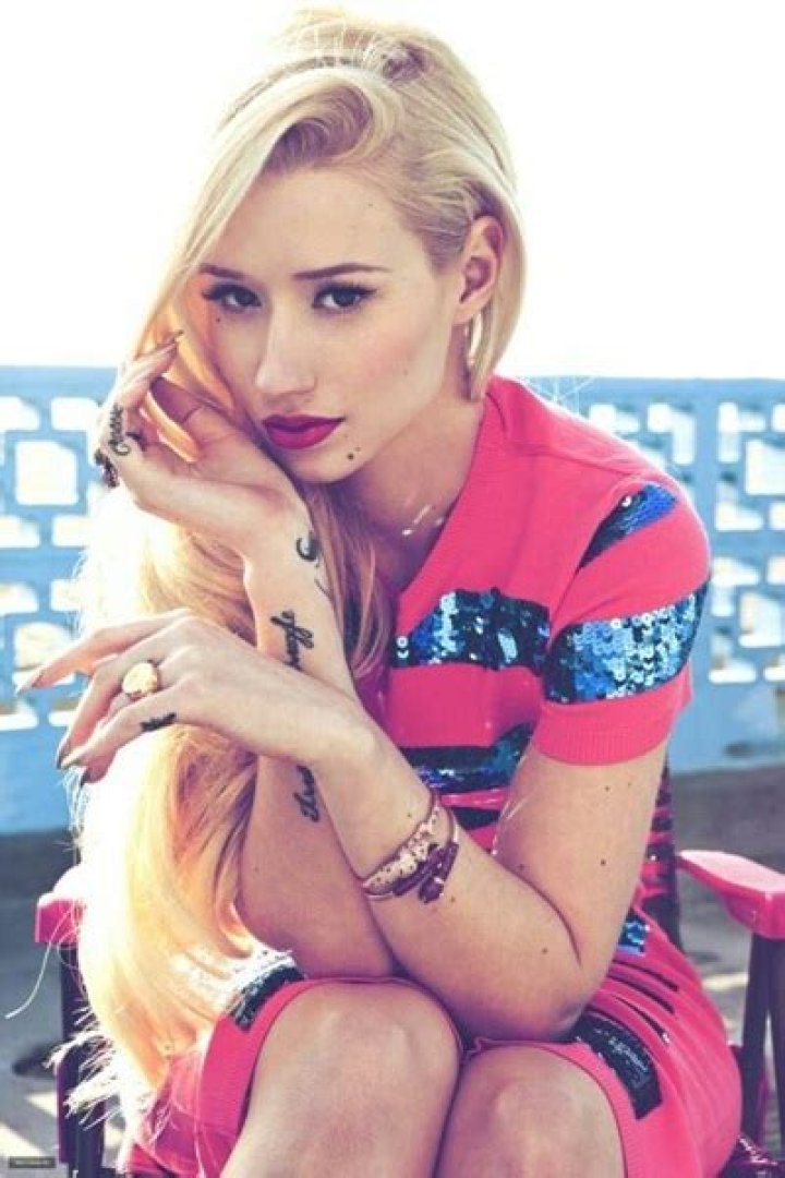 Iggy Azalea Favorite Rappers Food Color Movie Biography