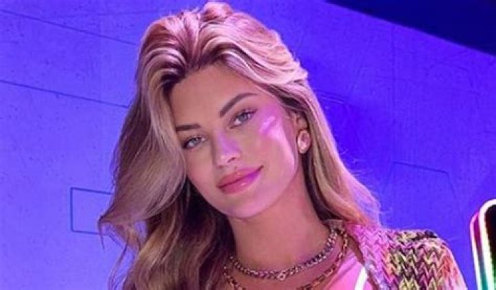 Influencer Hannah Stocking Shares Swimsuit Video of Her With Lele Pons