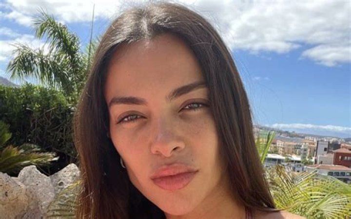 Joana Sanz in Bathing Suit Shares a Mirror Selfie — Celebwell