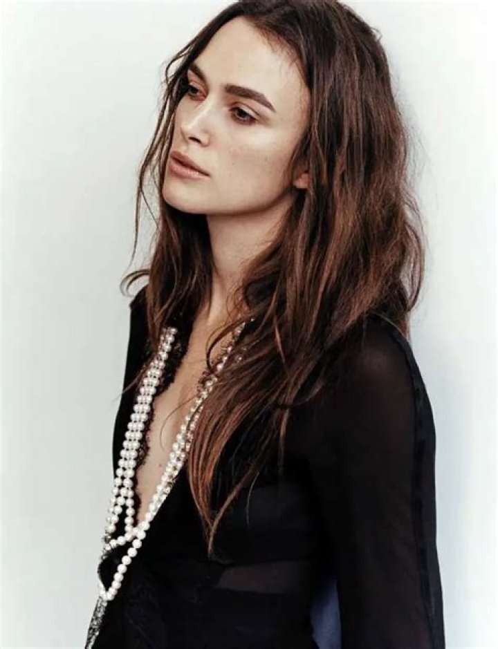 Keira Knightley Bra Size, Age, Weight, Height, Measurements