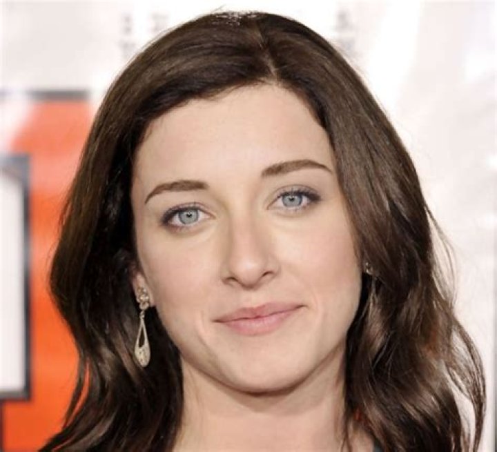 Margo Harshman – Height, Weight, Bra Size, Measurements & Bio
