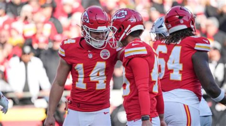 Matt Araiza Wiki, Age, Girlfriend, Height, Net Worth, Mother, Father & More