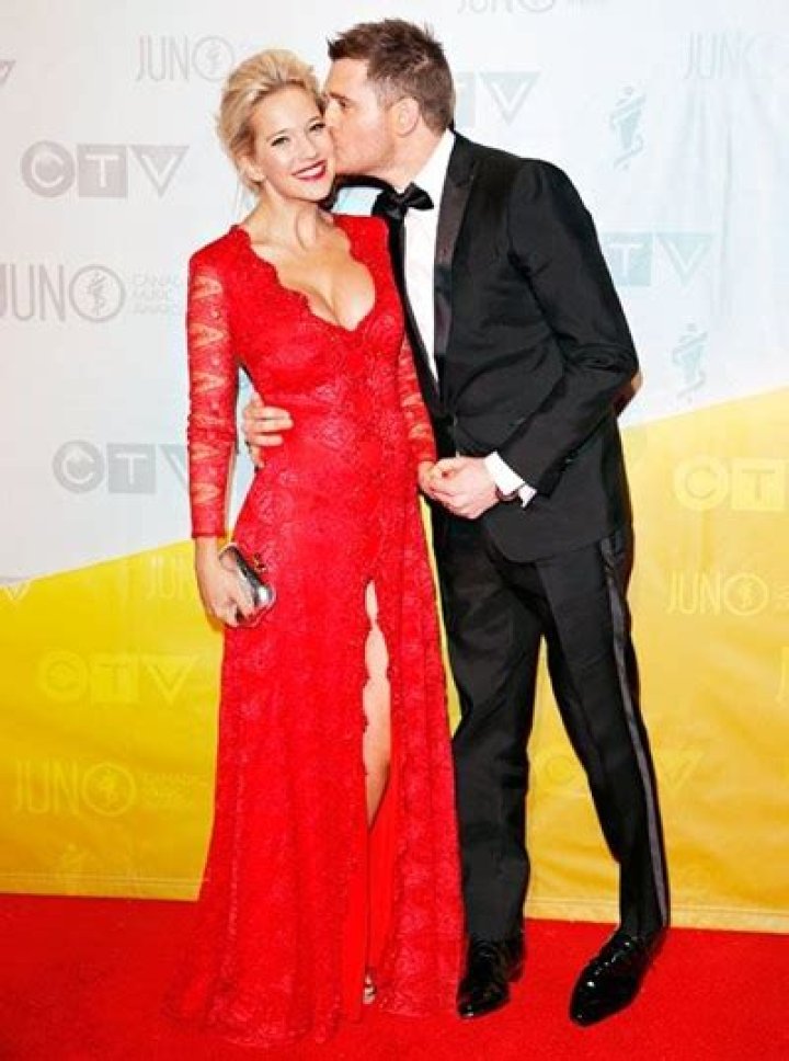 Michael Buble Height Weight Shoe Size Measurements Facts Ethnicity