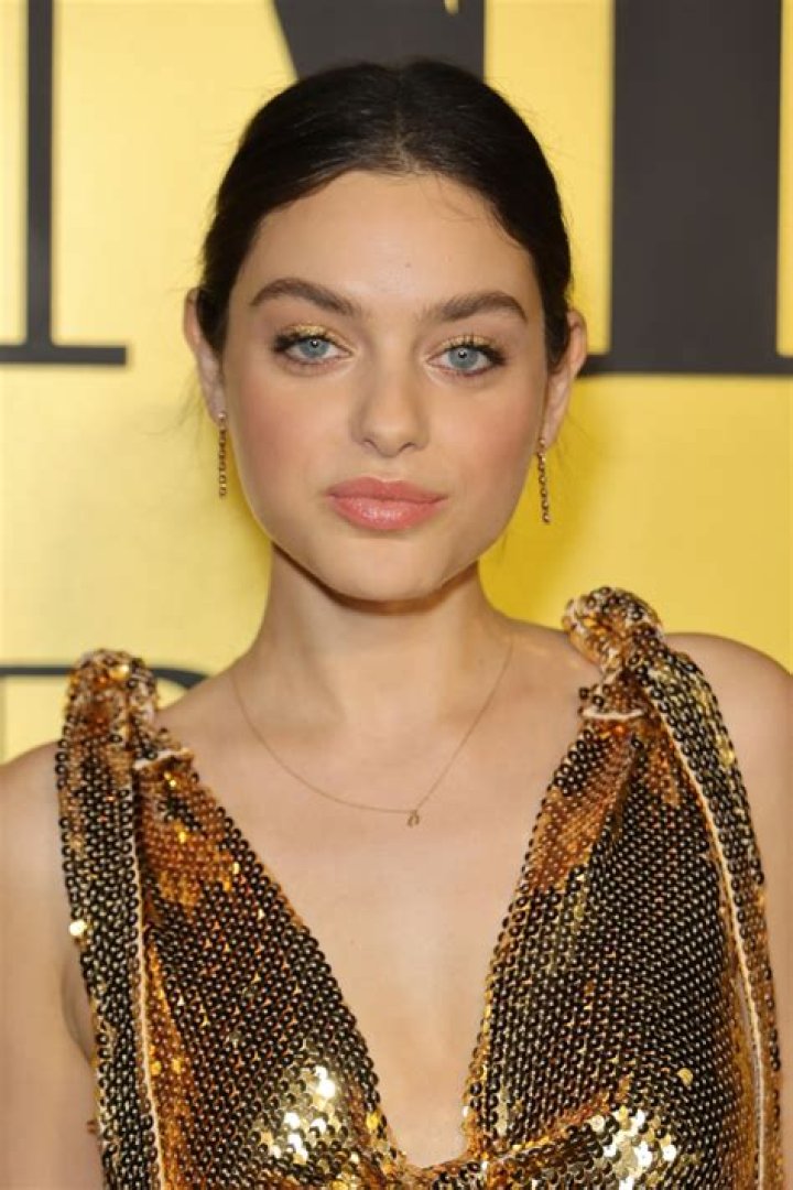 Odeya Rush in Bathing Suit Says "Good Afternoon" — Celebwell