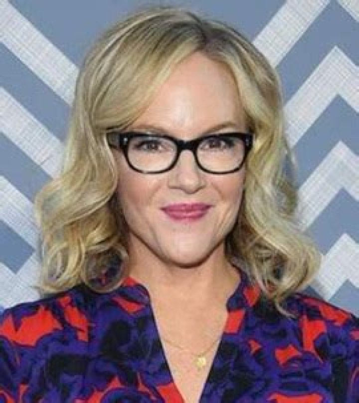 Rachael Harris Height Weight Body Measurements Stats Facts