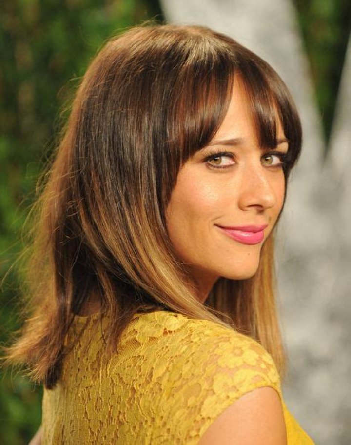 Rashida Jones Body Measurements Height Weight Bra Size Facts