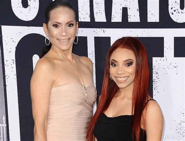 Samantha Hanratty Wiki, Age, Boyfriend, Height & Net Worth