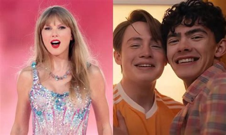 Violeta Isfel in Bathing Suit Says "I Love You" — Celebwell