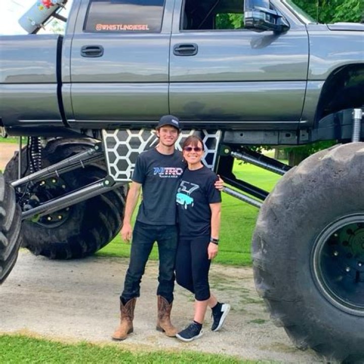 Willie Thorne Wiki, Death, Age, Wife, Net worth, Height & Family